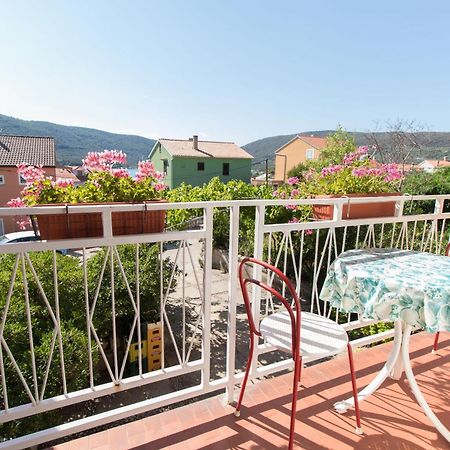 Apartments Marija - with parking Cres Bagian luar foto