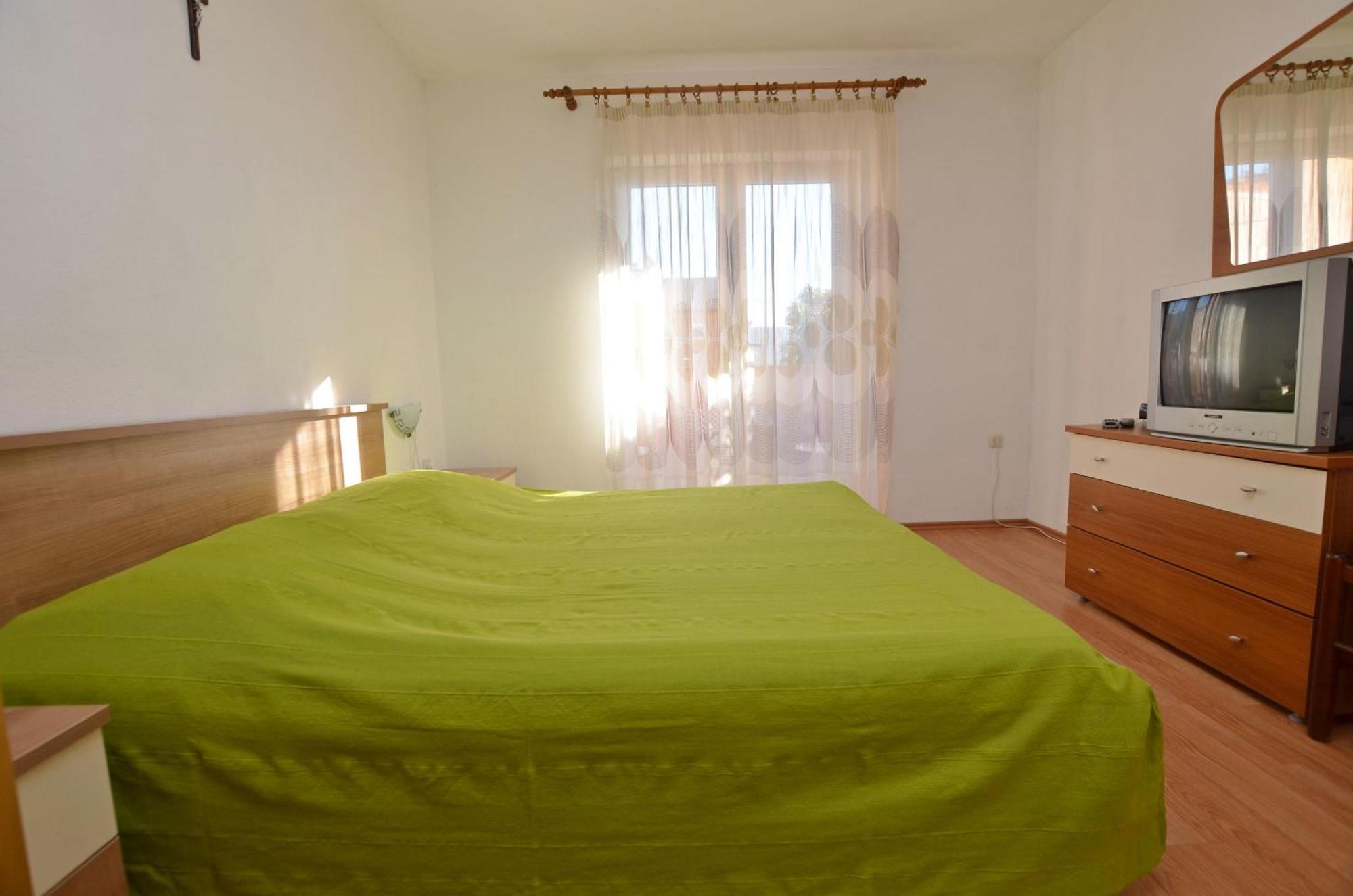 Apartments Marija - with parking Cres Bagian luar foto