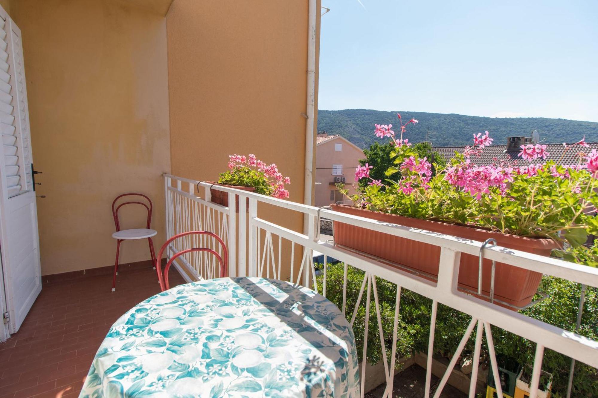 Apartments Marija - with parking Cres Bagian luar foto