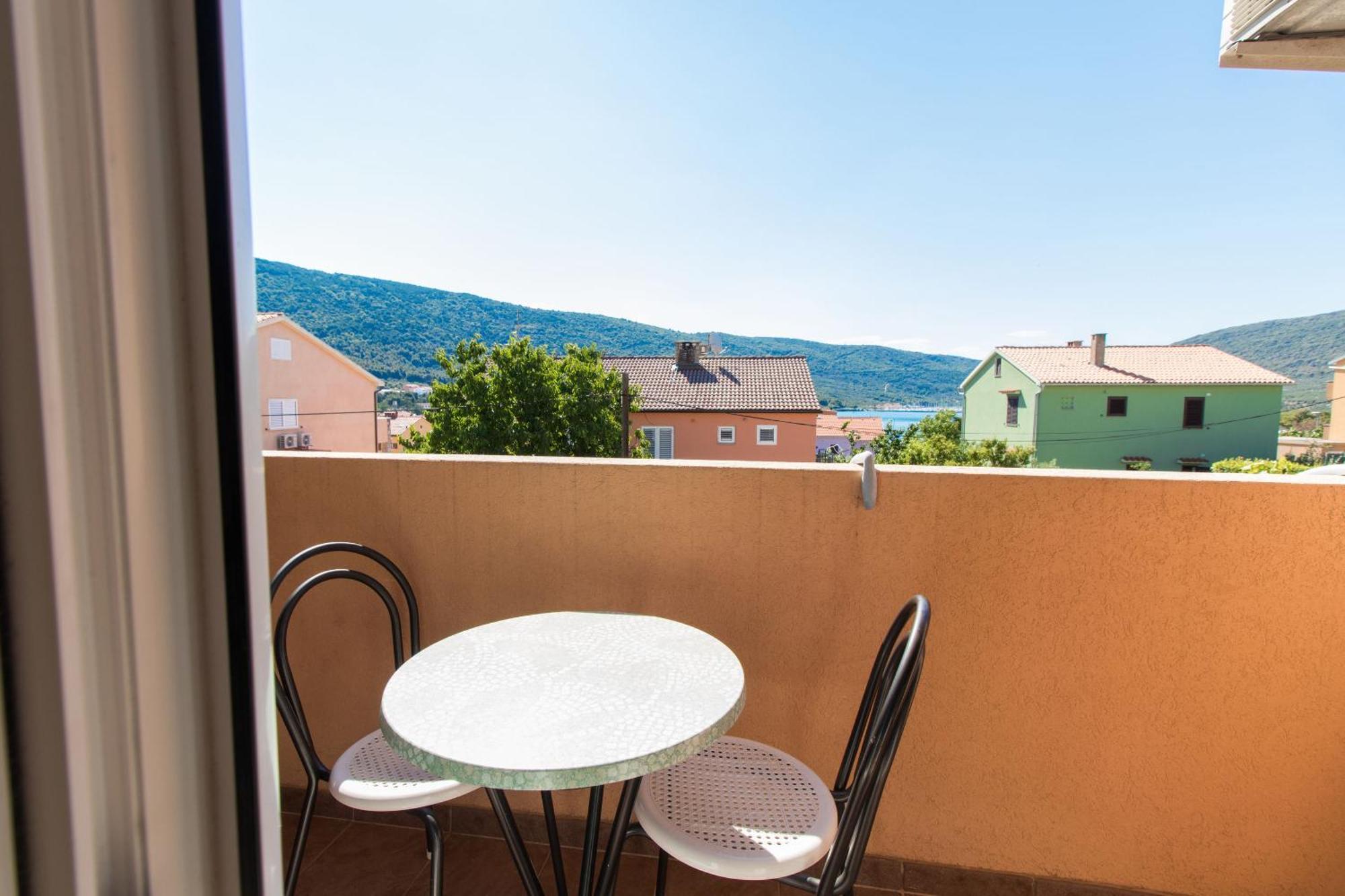 Apartments Marija - with parking Cres Bagian luar foto